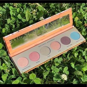 Eyeshadow palette